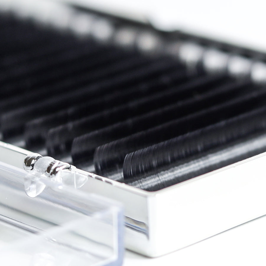 Royal Eyelash Extensions - 16 Lines